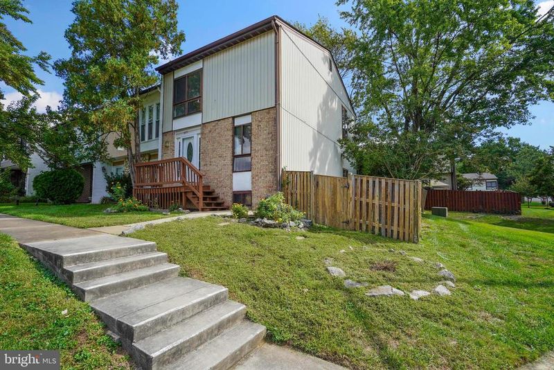 6351 Rockshire St, Alexandria, VA 22315