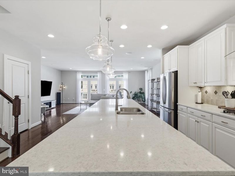 13745 Senea Dr, Gainesville, VA 20155