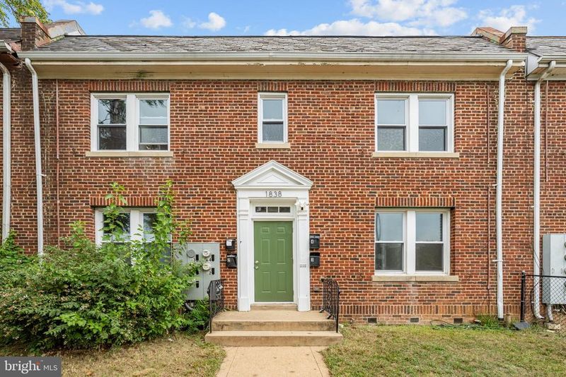 1838 C St SE #2, Washington, DC 20003