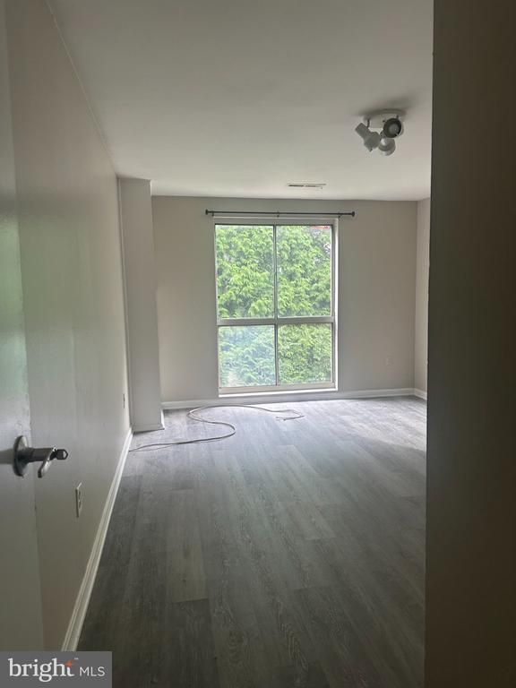 5608 Bismach Dr #102, Alexandria, VA 22312