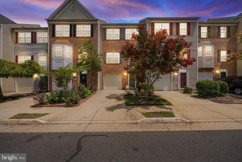 9219 Lorton Valley Rd, Lorton, VA 22079
