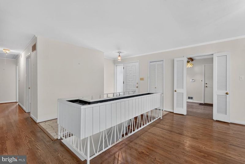 6841 Strata St, Mclean, VA 22101