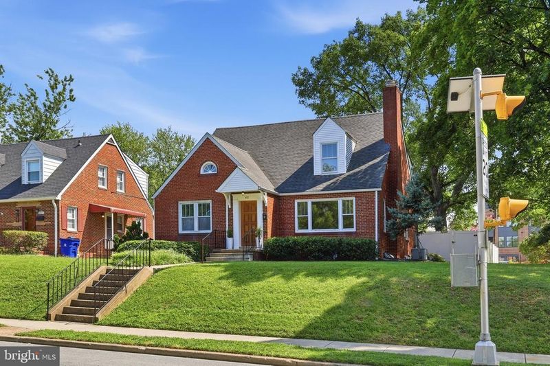 412 Carroll Pw, Frederick, MD 21701