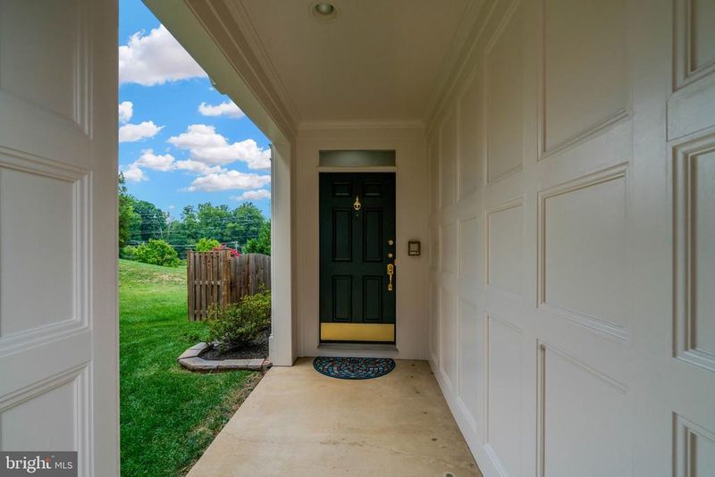 3348 Wilton Crest Ct, Alexandria, VA 22310