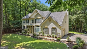 24204 Muscari Ct, Gaithersburg, MD 20882