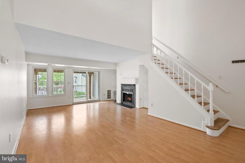 3339 Lakeside View Dr #7-4, Falls Church, VA 22041