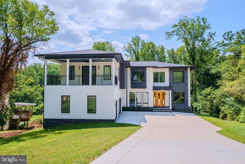 1434 Waggaman Cir, Mclean, VA 22101