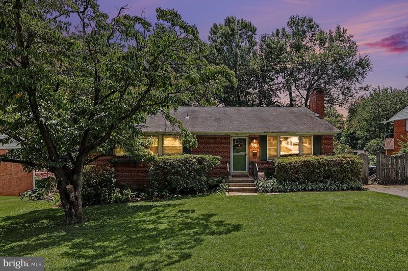 7907 Slidell Ln, Springfield, VA 22151