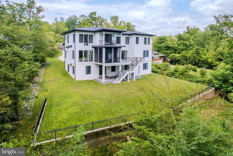 1434 Waggaman Cir, Mclean, VA 22101