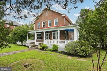 9501 Colesville Rd, Silver Spring, MD 20901