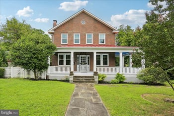 9501 Colesville Rd, Silver Spring, MD 20901