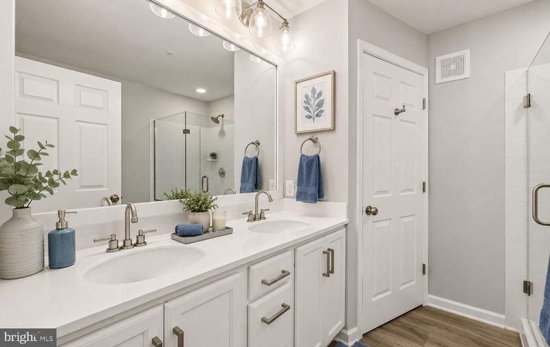 5980 Kimberly Anne Way, Alexandria, VA 22310