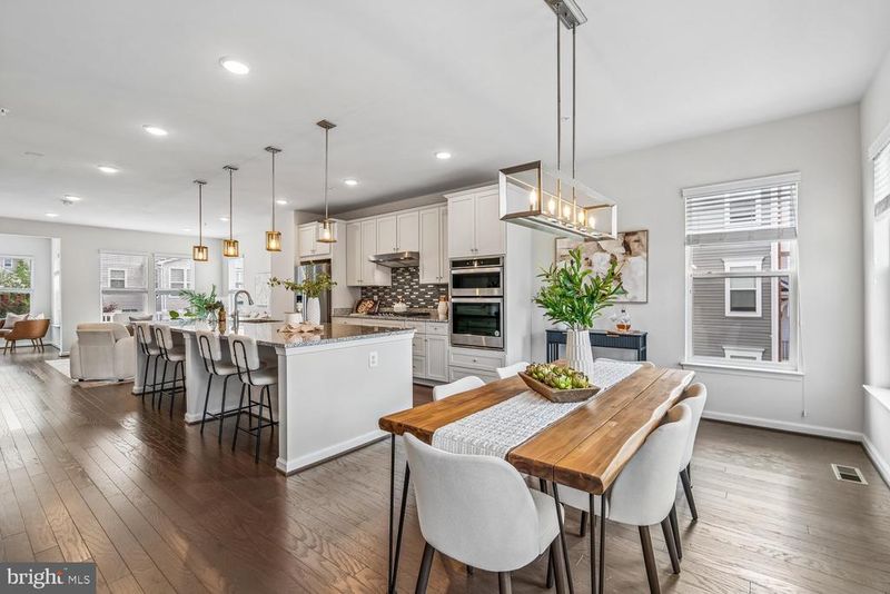 8275 Meadowood Dr, Hanover, MD 21076