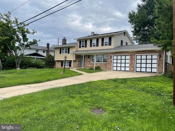 1211 Morningside Dr, Silver Spring, MD 20904
