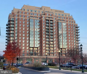 11700 Old Georgetown Rd #1002, North Bethesda, MD 20852