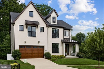9501 Wildoak Dr, Bethesda, MD 20814