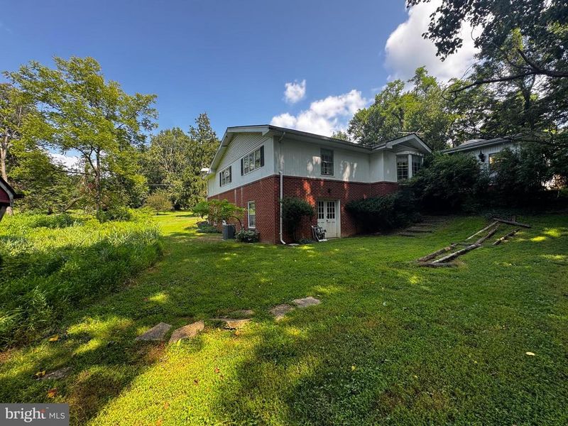 2117 Post Rd, Vienna, VA 22181
