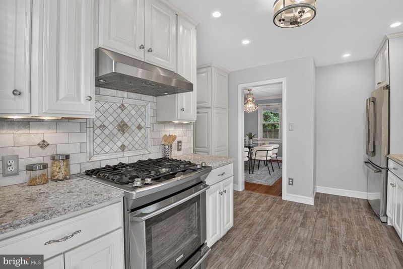 201 East Indian Spring Dr, Silver Spring, MD 20901