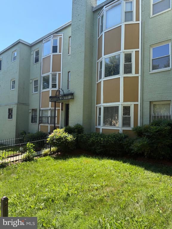 2835 Gainesville St SE #304, Washington, DC 20020
