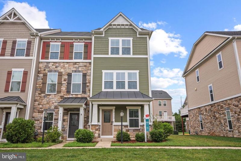 41768 Mcmonagle Sq, Aldie, VA 20105