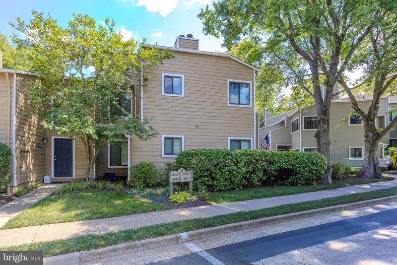 11017 Villaridge Ct, Reston, VA 20191
