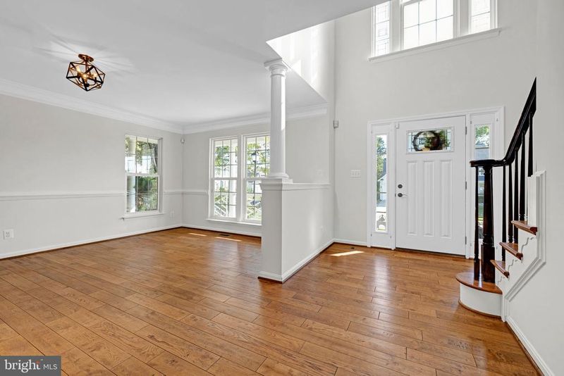 2 Stoneridge Ct, Stafford, VA 22554