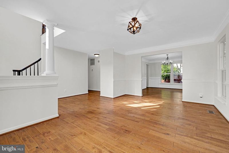 2 Stoneridge Ct, Stafford, VA 22554