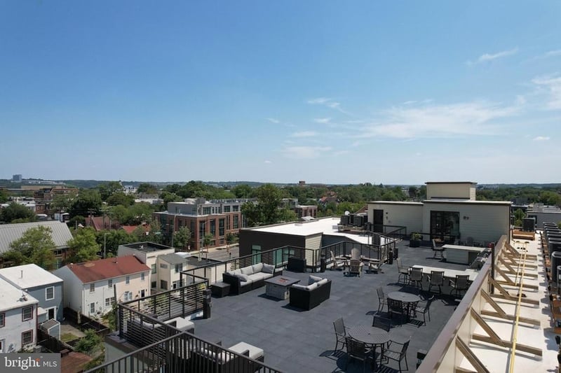 701 N Henry St #502, Alexandria, VA 22314