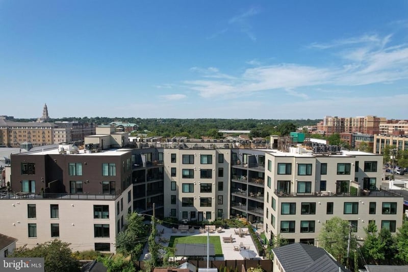 701 N Henry St #401, Alexandria, VA 22314