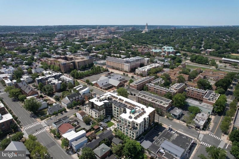 701 N Henry St #401, Alexandria, VA 22314