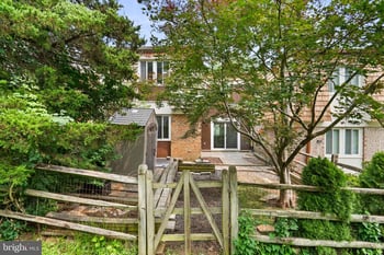 19112 Capehart Dr, Gaithersburg, MD 20886