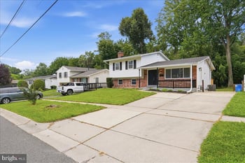 5014 Macon Rd, Rockville, MD 20852