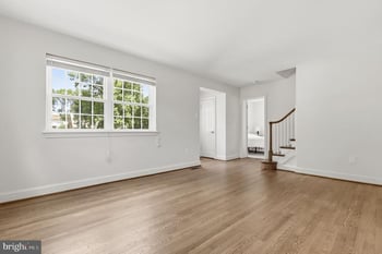801 Patton Dr, Silver Spring, MD 20901