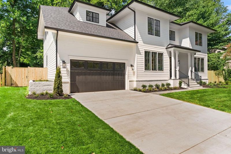 2214 Tulip Dr, Falls Church, VA 22046
