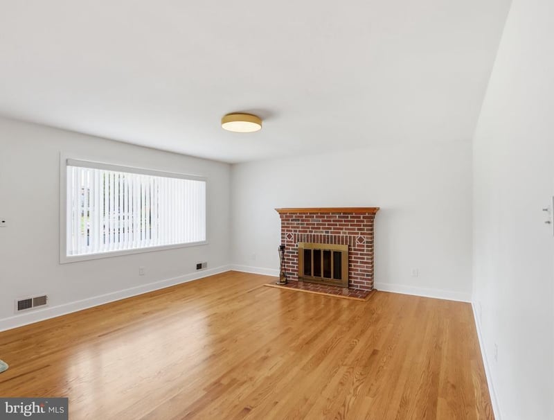 105 Juniper Cir, Linthicum Heights, MD 21090
