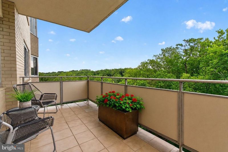 2801 New Mexico Ave NW #806, Washington, DC 20007