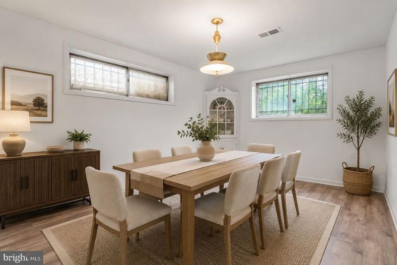 3323 Nash Pl SE, Washington, DC 20020