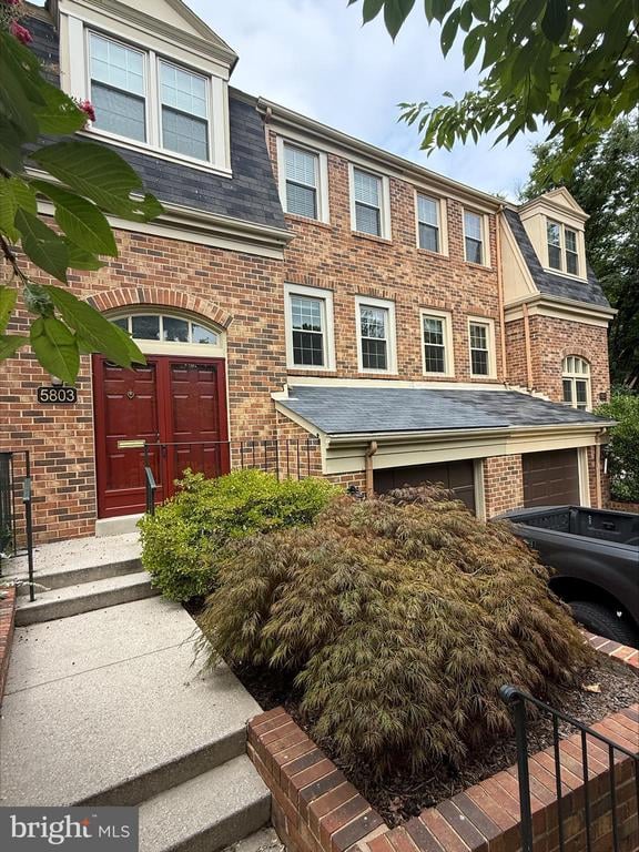 5803 Tudor Ln, Rockville, MD 20852