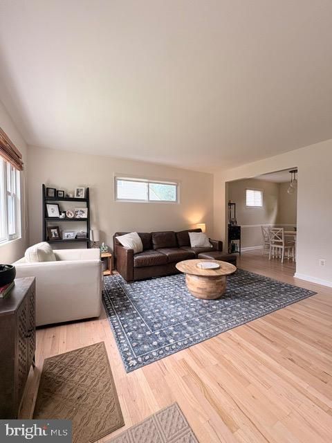 13520 Grenoble Dr, Rockville, MD 20853