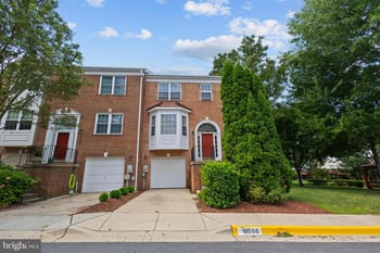 18506 Carriage Walk Cir, Gaithersburg, MD 20879