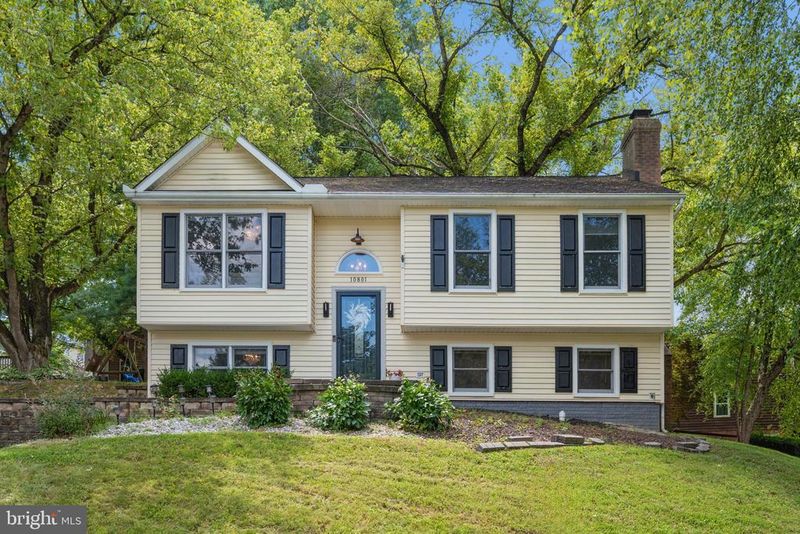 10801 N Glade Ct, New Market, MD 21774