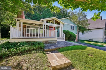 6501 Pyle Rd, Bethesda, MD 20817