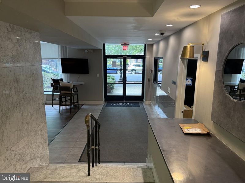 2030 F St NW #407, Washington, DC 20006