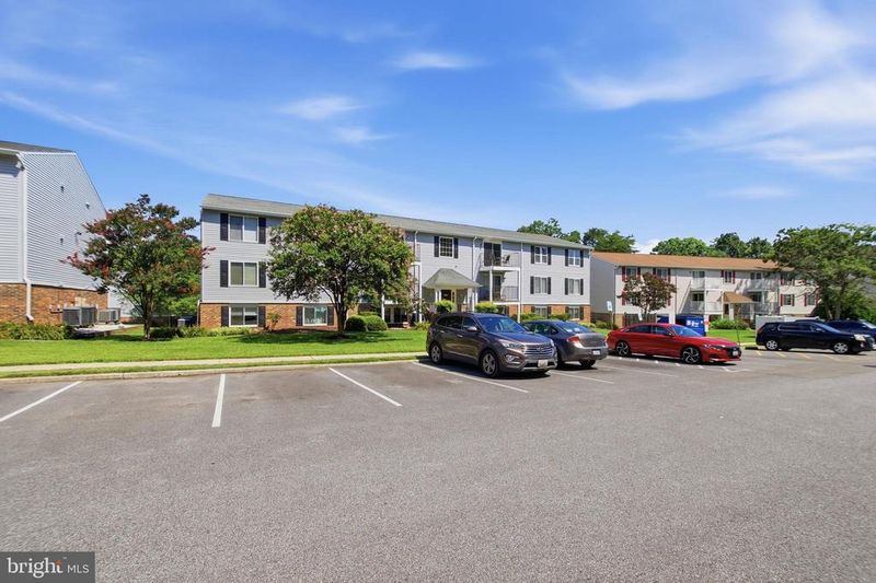 8036 Abbey Ct #K, Pasadena, MD 21122