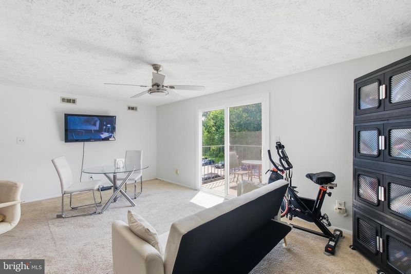 8036 Abbey Ct #K, Pasadena, MD 21122