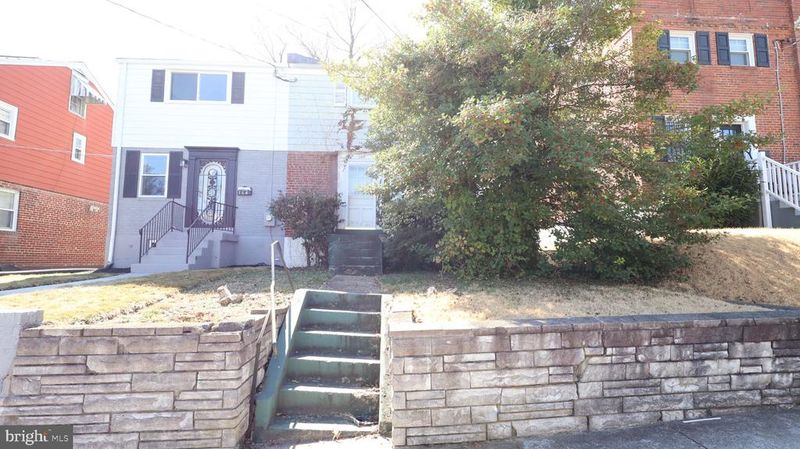 166 SW Elmira St SW, Washington, DC 20032