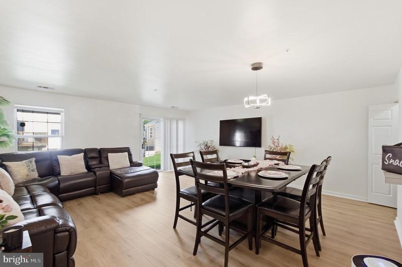 4240 Applegate Ln #5, Suitland, MD 20746