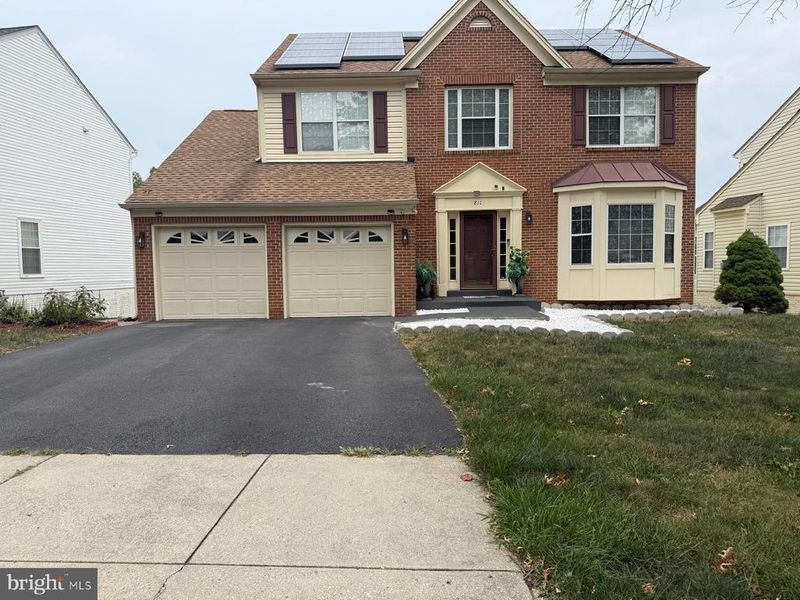 811 Falls Lake Dr, Bowie, MD 20721