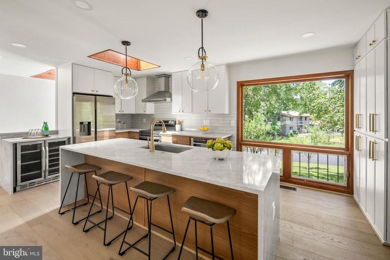 3201 Cunningham Dr, Alexandria, VA 22309
