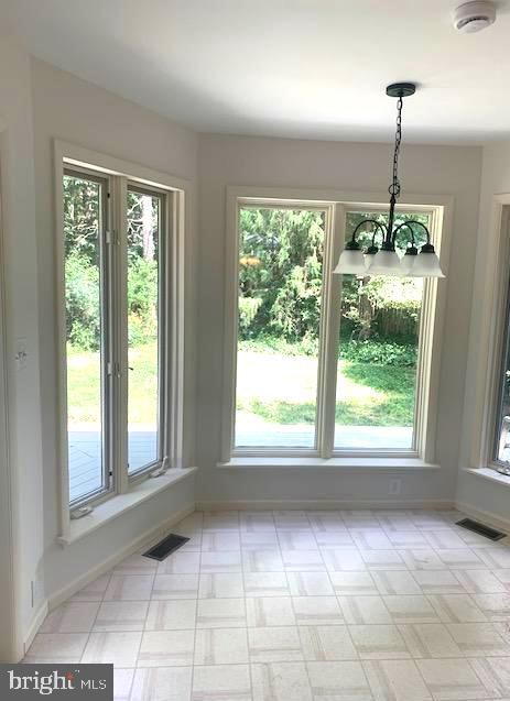103 Sanoey Cir SE, Vienna, VA 22180